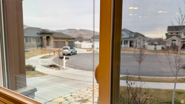 6709 W DESERT LILY CIR, Herriman, UT 84096