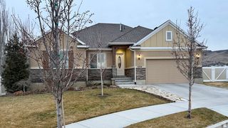 6709 W DESERT LILY CIR, Herriman, UT 84096