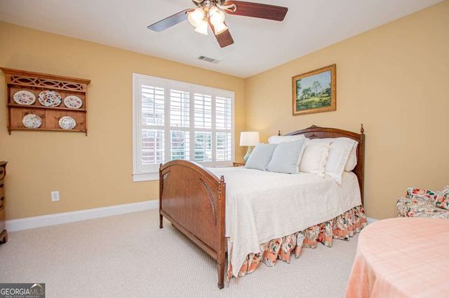 805 Birkdale Boulevard, Carrollton, GA 30116