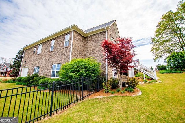 805 Birkdale Boulevard, Carrollton, GA 30116