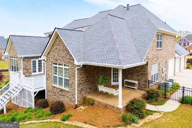 805 Birkdale Boulevard, Carrollton, GA 30116