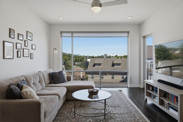 3116 W End Cir Apt 201, Nashville, TN 37203