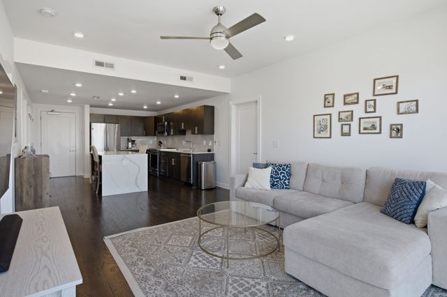 3116 W End Cir Apt 201, Nashville, TN 37203