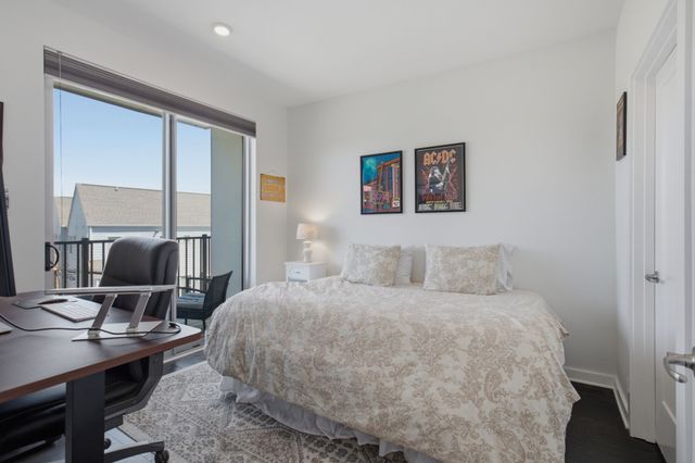 3116 W End Cir Apt 201, Nashville, TN 37203
