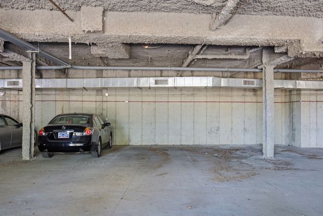 3116 W End Cir Apt 201, Nashville, TN 37203