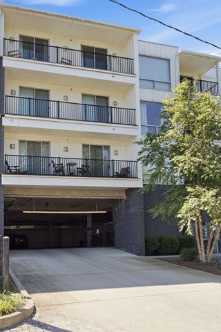 3116 W End Cir Apt 201, Nashville, TN 37203