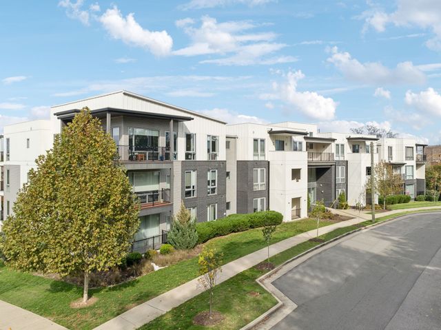 3116 W End Cir Apt 201, Nashville, TN 37203