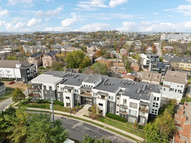 3116 W End Cir Apt 201, Nashville, TN 37203