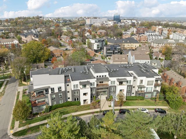 3116 W End Cir Apt 201, Nashville, TN 37203