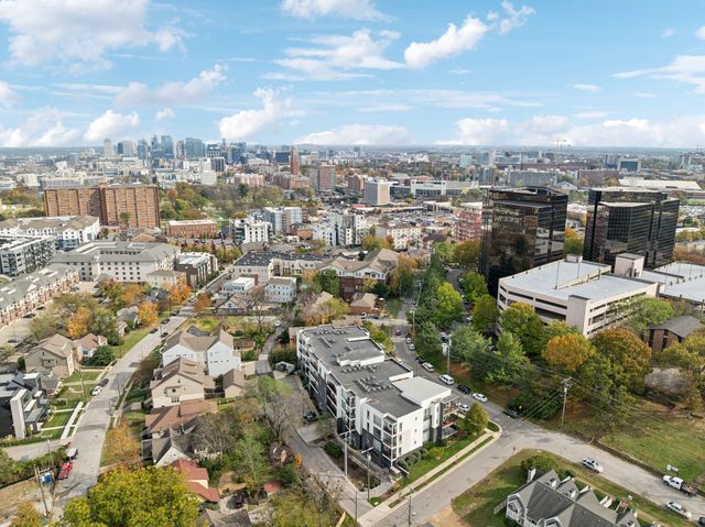 3116 W End Cir Apt 201, Nashville, TN 37203
