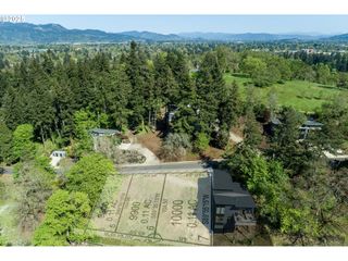 Crenshaw, Eugene, OR 97401