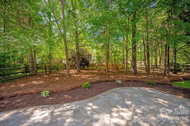 8700 Edgewater Court, Waxhaw, NC 28173