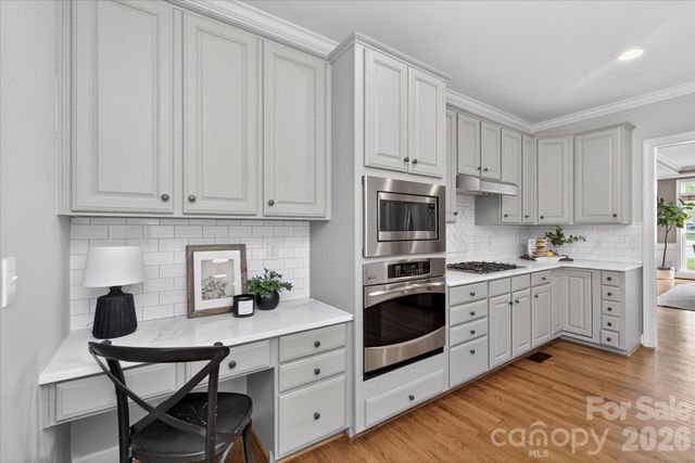 8700 Edgewater Court, Waxhaw, NC 28173