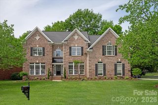 8700 Edgewater Court, Waxhaw, NC 28173