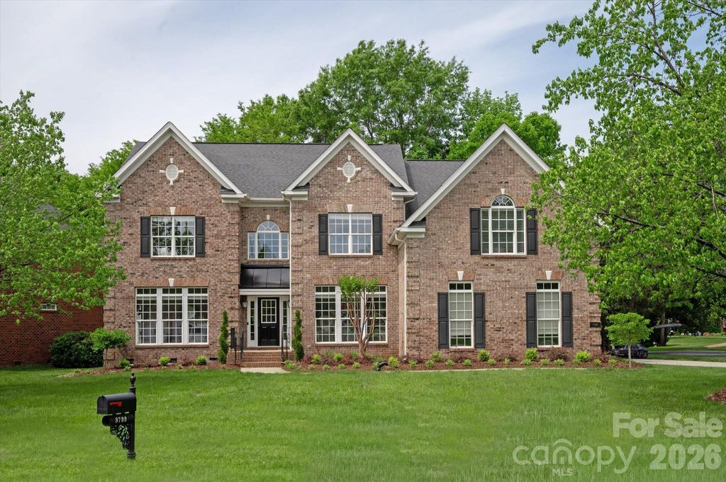 8700 Edgewater Court, Waxhaw, NC 28173