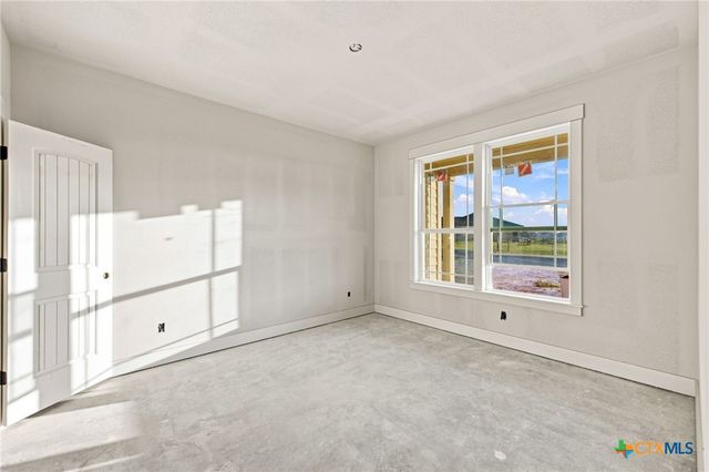 153 Merion Lane, La Vernia, TX 78121