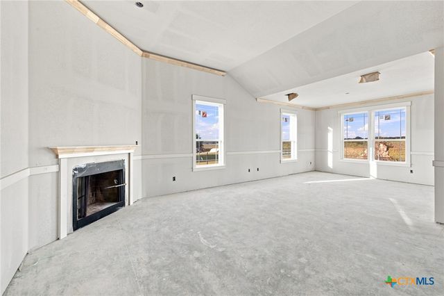 153 Merion Lane, La Vernia, TX 78121