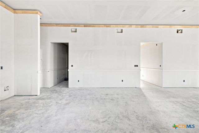 153 Merion Lane, La Vernia, TX 78121