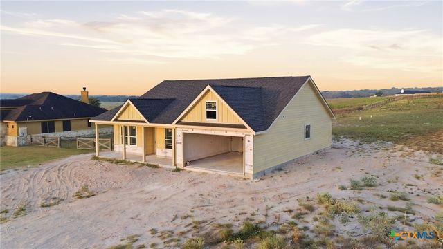 153 Merion Lane, La Vernia, TX 78121