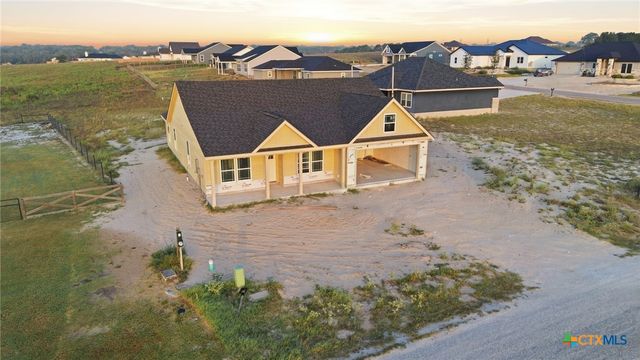 153 Merion Lane, La Vernia, TX 78121