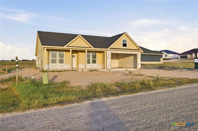 153 Merion Lane, La Vernia, TX 78121
