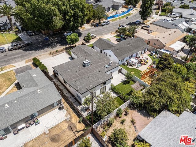 7935 Zelzah Avenue, Reseda (los Angeles), CA 91335