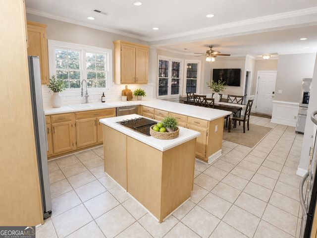 715 Lexington Avenue, Jonesboro, GA 30236