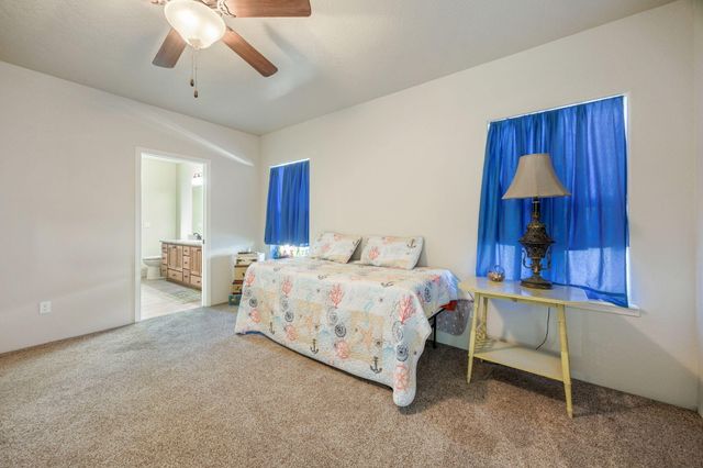 208 SW Blueberry Lane, Grants Pass, OR 97527