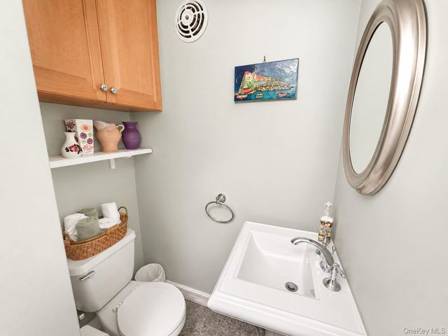 12-14 Bell Boulevard 109, Bayside, NY 11360