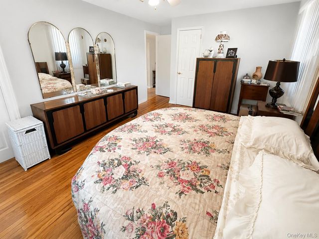 12-14 Bell Boulevard 109, Bayside, NY 11360