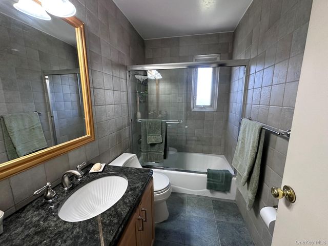 12-14 Bell Boulevard 109, Bayside, NY 11360