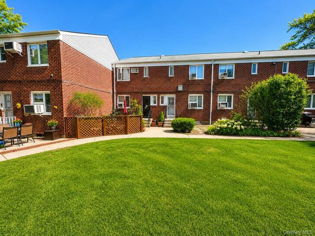 12-14 Bell Boulevard 109, Bayside, NY 11360