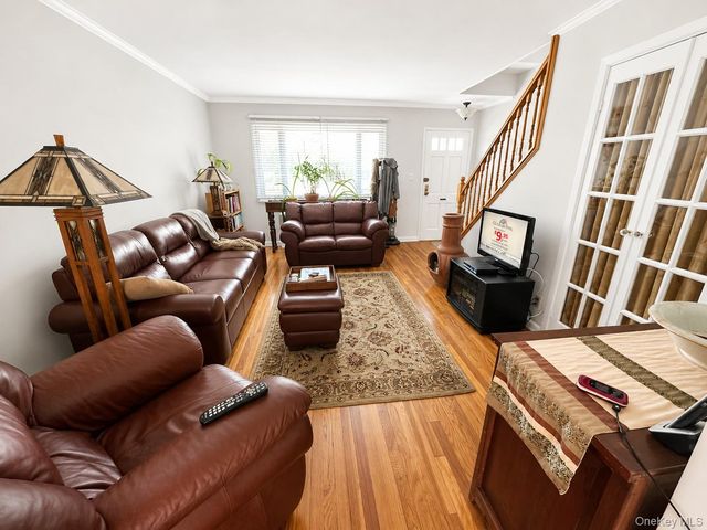 12-14 Bell Boulevard 109, Bayside, NY 11360