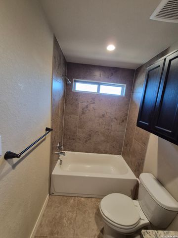 13910 Annas Way Unit 102, San Antonio, TX 78233