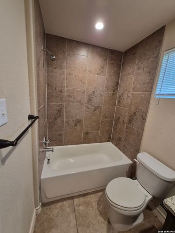 13910 Annas Way Unit 102, San Antonio, TX 78233