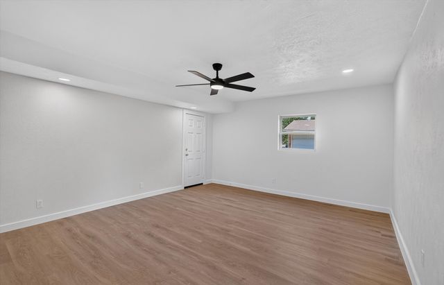 412 Apple Blossom Lane, Hurst, TX 76053