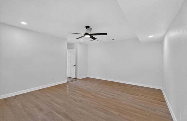 412 Apple Blossom Lane, Hurst, TX 76053