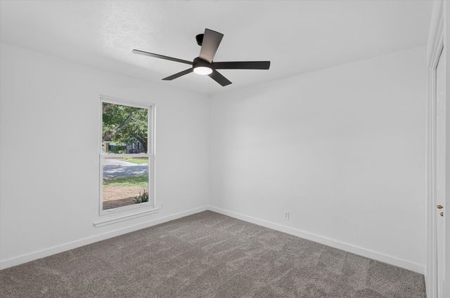 412 Apple Blossom Lane, Hurst, TX 76053
