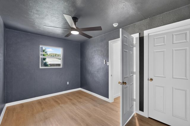 412 Apple Blossom Lane, Hurst, TX 76053