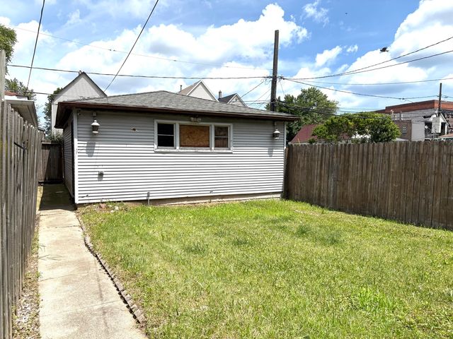 734 W 48th Place, Chicago, IL 60609