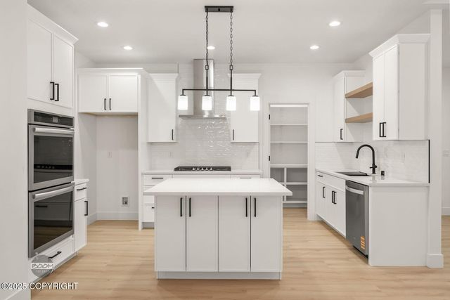 1756 S Alliance Country Drive, Wasilla, AK 99654