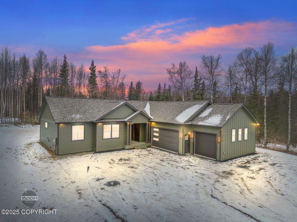 1756 S Alliance Country Drive, Wasilla, AK 99654