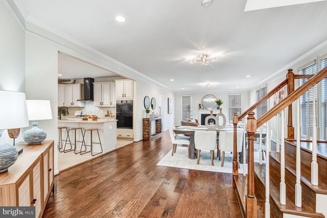 42506 OXFORD FOREST CIR, Chantilly, VA 20152