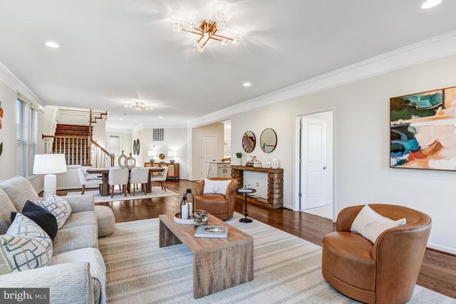 42506 OXFORD FOREST CIR, Chantilly, VA 20152