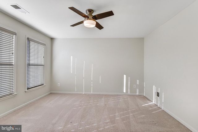 42506 OXFORD FOREST CIR, Chantilly, VA 20152