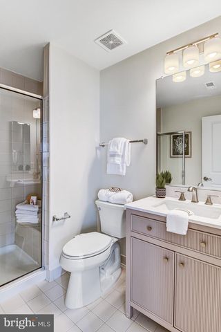 42506 OXFORD FOREST CIR, Chantilly, VA 20152