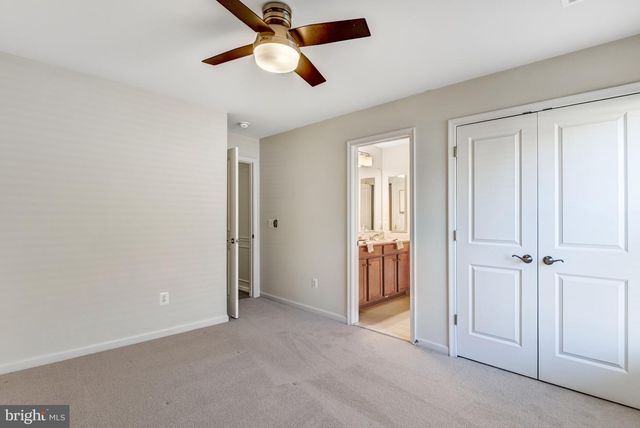 42506 OXFORD FOREST CIR, Chantilly, VA 20152