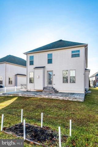 42506 OXFORD FOREST CIR, Chantilly, VA 20152