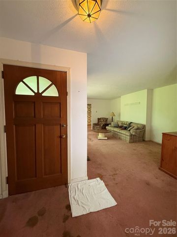 118 Brightwater Heights Drive, Hendersonville, NC 28791