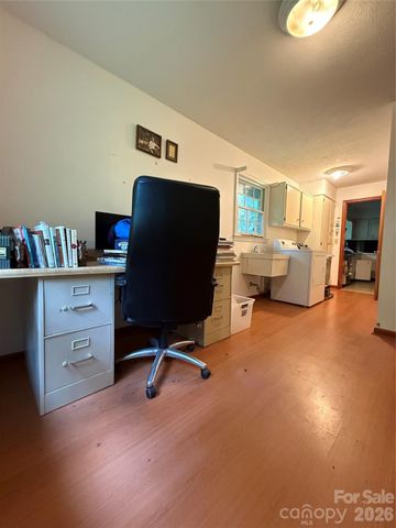118 Brightwater Heights Drive, Hendersonville, NC 28791